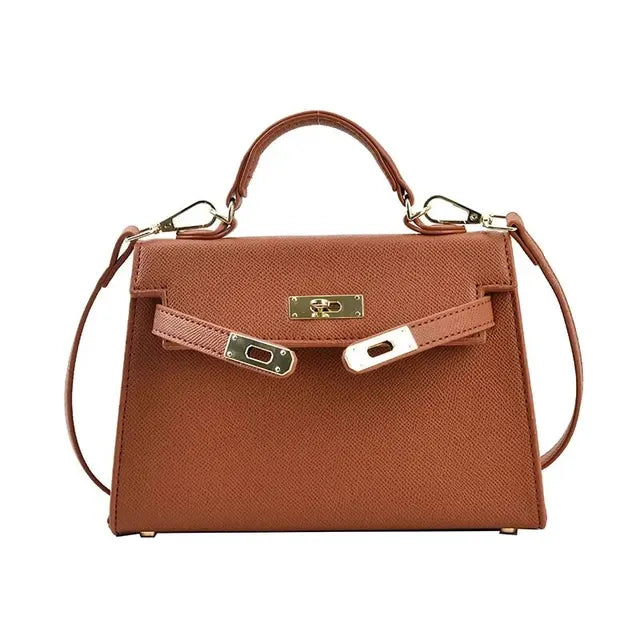 Eliza | Shoulder Bag – Simple Elegance and Practical Format