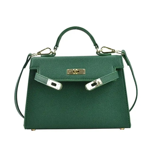 Eliza | Shoulder Bag – Simple Elegance and Practical Format