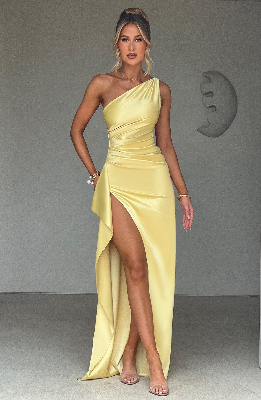Lucienne | Evening Dress – Assumed Glamour and Sublime Curves 