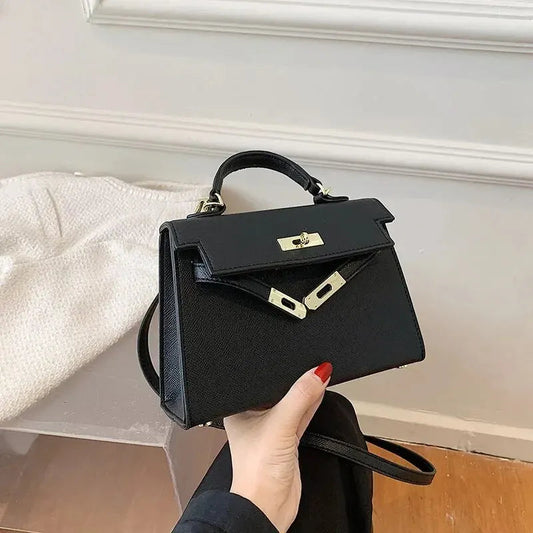 Eliza | Shoulder Bag – Simple Elegance and Practical Format 