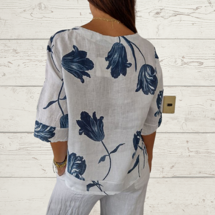 Jeanne | Elegant Blomstret Bluse – Central Knaplukning Og Korte Ærmer 